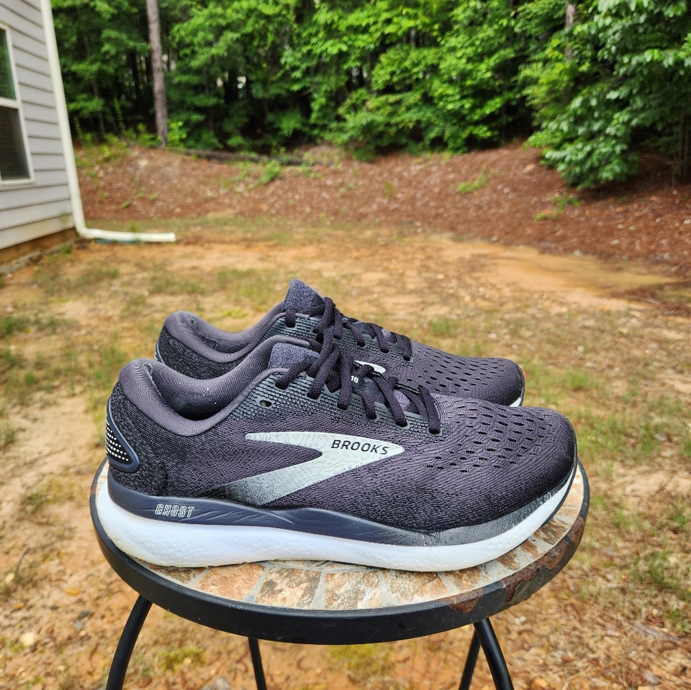 Brooks Ghost 16 1204071B090 Black/Grey Running Shoes Sneakers Women's Size 9.5B